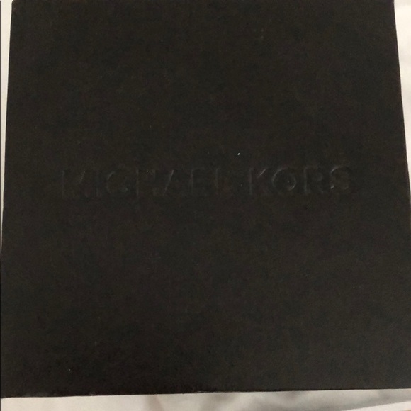 Michael Kors Watch - Picture 2 of 7